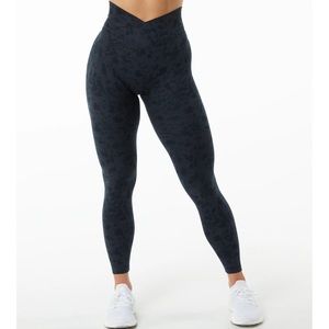 Alphalete Surface Power Legging